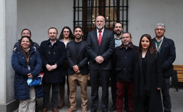 Diputados buscan reponer el feriado irrenunciable en los días de votaciones